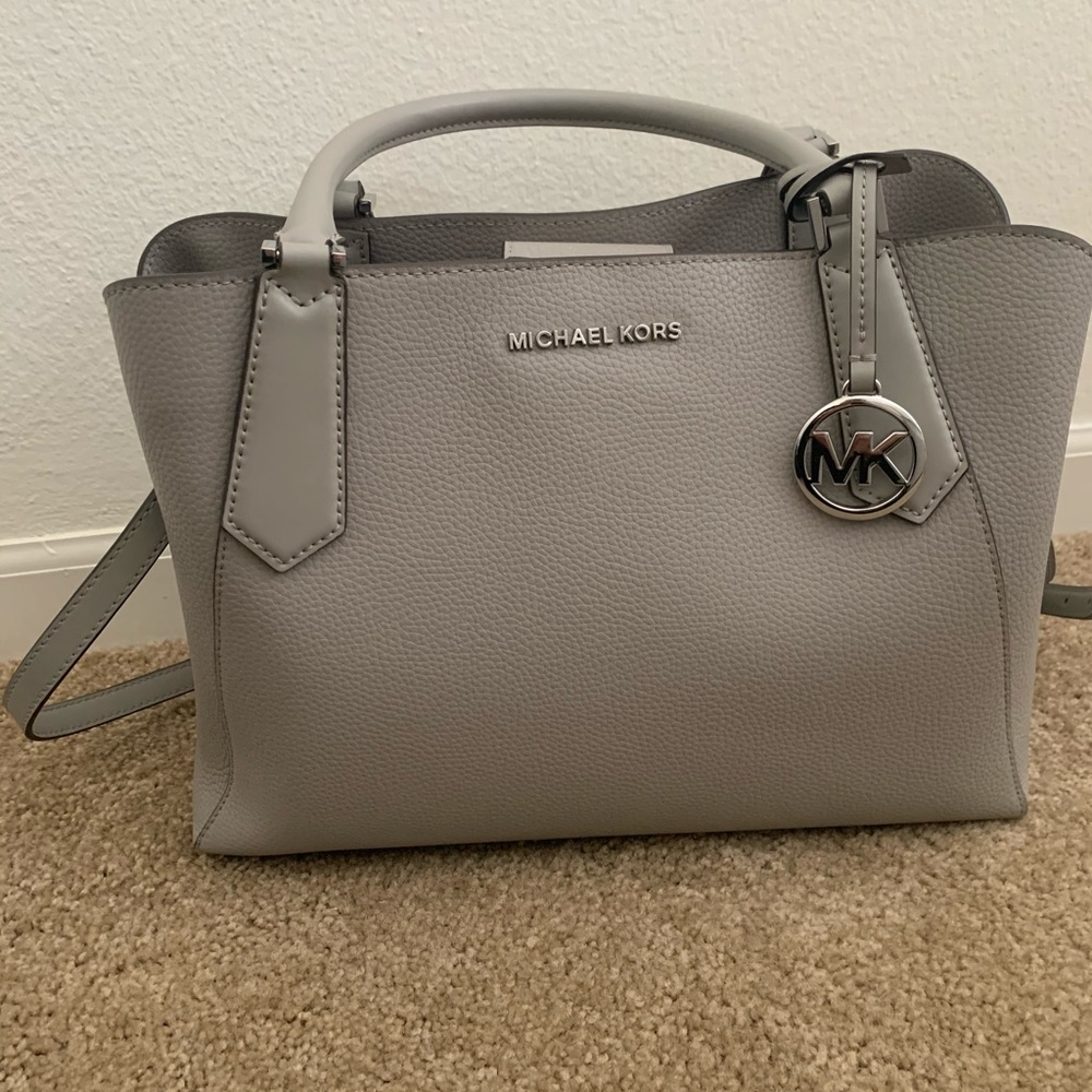 Michael Kors Savannah Large Pearl Gray Satchel